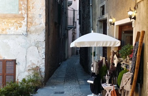 Orta San Giulio Apartment | CHARMING ROMANTIC APARTMENT LAKE VIEW CLOSE TO LAKE/SQUARE/TOWNHALL