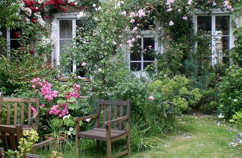 Trigny Cottage | Charming romantic house , in a Champagne winegrowers' village, close to Reims