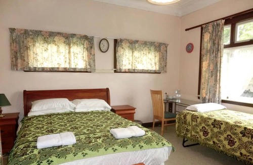 Cambridge House | Charming Room for Two for Romantic Getaway near the Waikato River, North Island