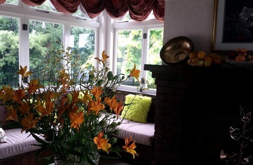 Cambridge House | Charming Room for Two for Romantic Getaway near the Waikato River, North Island