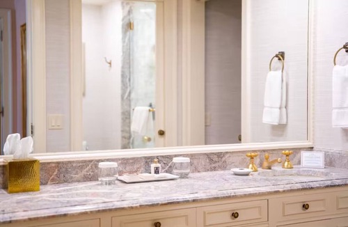 Cortez Hill Hotel | Charming Room with Outdoor Pool Oasis | 1 Minute Walk from Gaslamp