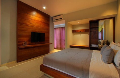 Petitenget Hotel | Charming room within walking distance from the shopping area Seminyak