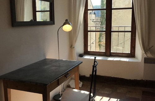Saignon Cottage | Charming Rose Cottage, Saignon - in the heart of the Luberon in Provence
