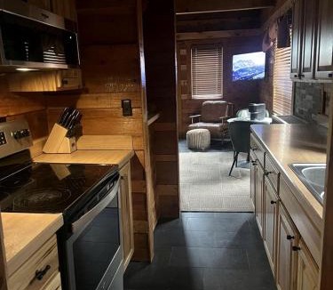 Big Lake House | Charming Rustic Cabin Retreat with Lake Views & Private Deck Near Big Lake Adventures in Wasilla, Alaska