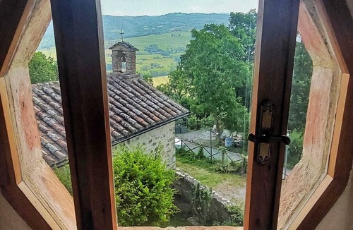 Montelovesco House | Charming rustic country house in northern Umbria with exclusive use of pool