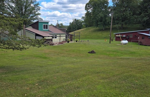 Rochert House | Charming rustic, family friendly farmhouse near Detroit Lakes - 4 beds available