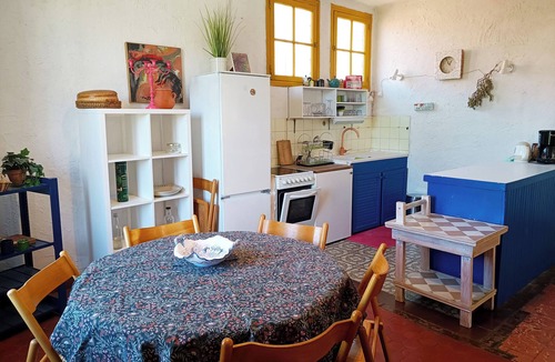 Saint-Laurent-du-Var Apartment | Charming seafront house