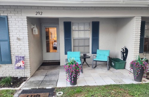 Safety Harbor Villa | Charming Safety Harbor Villa - Walk to downtown and Philippe Park- Pet friendly