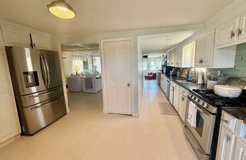 Scituate House | Charming Scituate Coastal Cottage