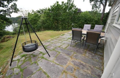 Ytrebygda House | Charming sea view