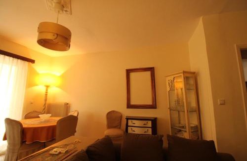 Oropos Apartment | Charming Seaside Flat