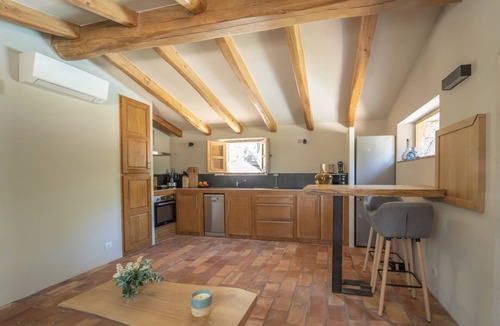 Sotta House | Charming sheepfold, heated swimming pool, landscaped Mediterranean garden