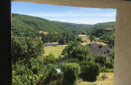 Saint-Medard House | Charming simplicity and a shared pool are the hallmarks of Esther's home.