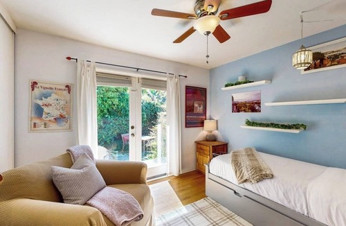 East Mesa House | Charming, Single-Level Home w/Fast WiFi, Gas Fireplace, & a Furnished Patio