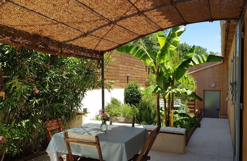 Fuveau House | Charming single-storey house with swimming pool in a Provencal village