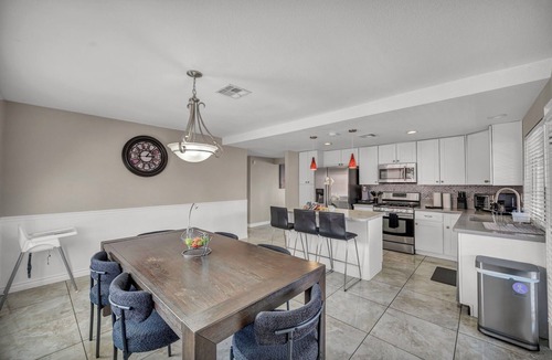 Paradise House | Charming Single-Story Oasis: Pool + Hot Tub Near UNLV & Airport