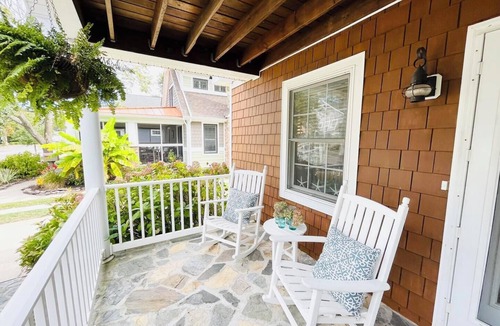 Country Club Estates Cottage | Charming South Rehoboth Cottage: 5 Blocks to Beach & Boardwalk, Parking Included