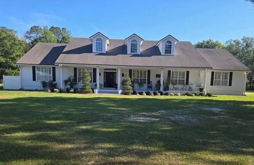 Doctors Inlet House | Charming Southern Country Retreat