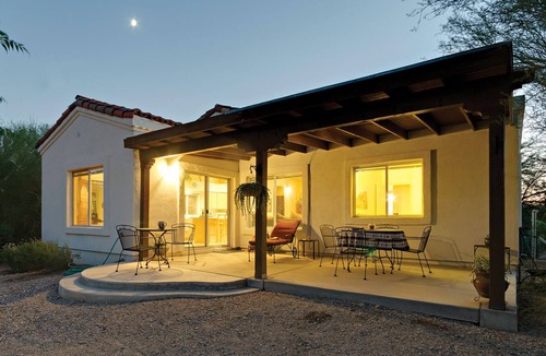 Cortaro House | Charming Southwest-Style Home with Pool, Birds & Wildlife plus Mountain Views