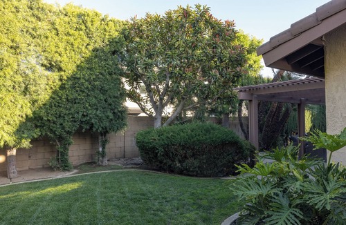 Fountain Valley House | Charming & Spacious 4-bedroom house with AC and WiFi in Fountain Valley