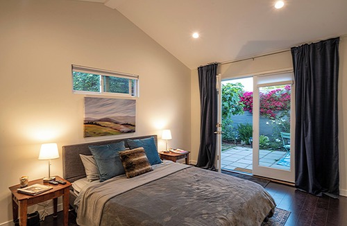 Westchester House | Charming, spacious 1-bedroom home with luxurious amenities in LA's west side