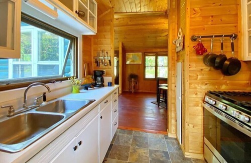 Ossipee Cabin | Charming & Spacious 1-bedroom cabin in the heart of the Brainerd Lakes Region