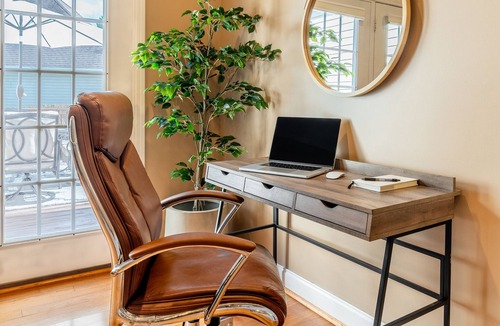 Greenville House | Charming, spacious 1BD/1.5BA home ~ Furman steps away & Swamp Rabbit too!
