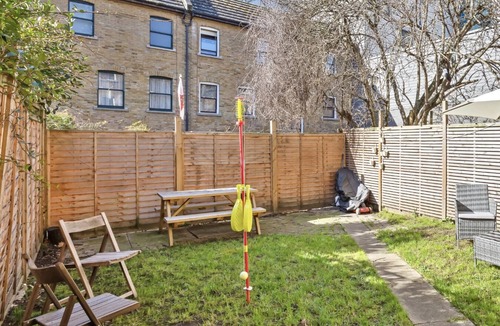 Ferndale House | Charming & Spacious 3-Bed Home | Minutes from Angel Station & Vibrant Islington