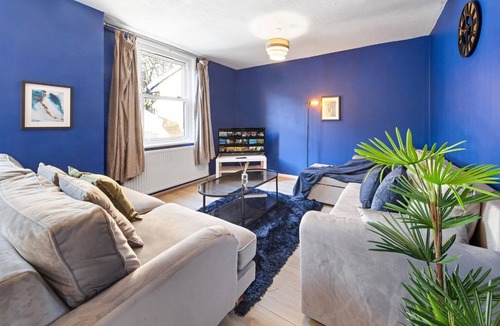 Ferndale House | Charming & Spacious 3-Bed Home | Minutes from Angel Station & Vibrant Islington
