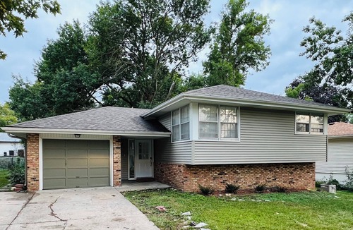 North Central Omaha House | Charming & Spacious 5-Bedroom Centrally Located