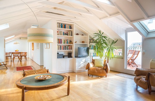 Cascais Apartment | Charming, spacious attic apartment in the heart of Cascais