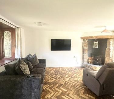 St Erth Praze House | Charming & Spacious Holiday Home