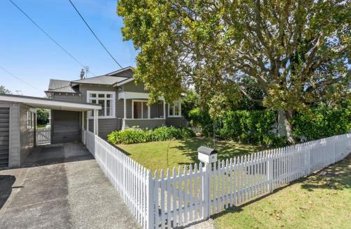Birkenhead House | Charming Spacious Home in Birkenhead