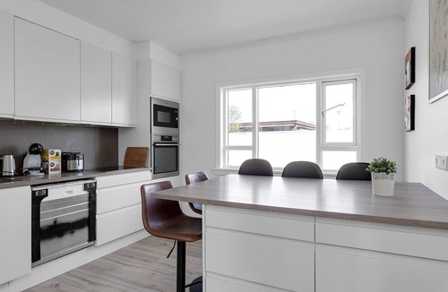 Seltjarnarnes Apartment | Charming & Spacious apt.