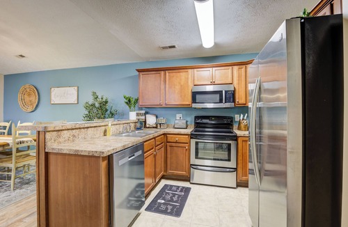Charlestown Condo | Charming & Spacious Patio Home close to Charlestown State Park & River Ridge