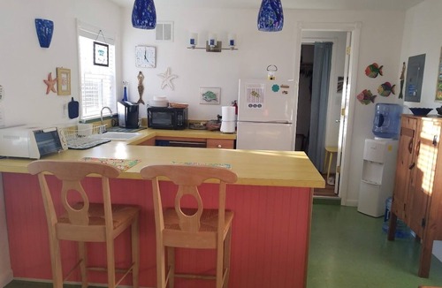 Nags Head Apartment | Charming Spacious Studio - Close to Beach. Many Thoughtful Extras!