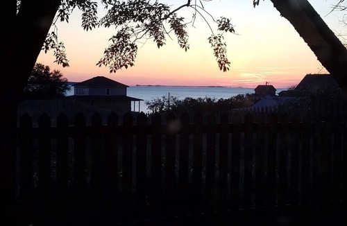 Nags Head Apartment | Charming Spacious Studio - Close to Beach. Many Thoughtful Extras!
