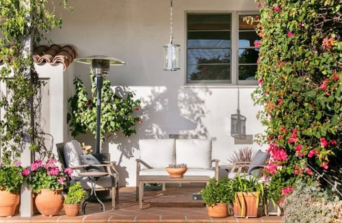 Mid City House | Charming Spanish-Style Retreat Between Downtown LA and the Beach