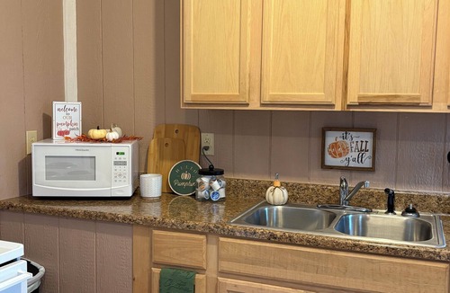 Nimitz Cabin | Charming Stay! Cabin #12: Peaceful Retreat in Jumping Branch, WV