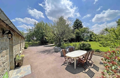 Mantilly Cottage | Charming stone cottage in the heart of Normandy with garden and BBQ