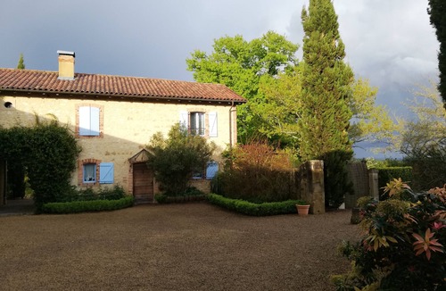 Miramont-Sensacq House | Charming stone gite, south-east of Landes in countryside, peace and relaxation