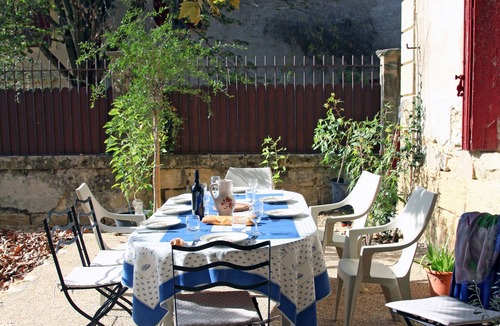 Aimargues House | Charming stone house for countryside and sea holidays