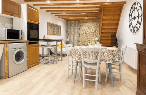 Montelier House | Charming stone house with terrace & barbecue, near valence