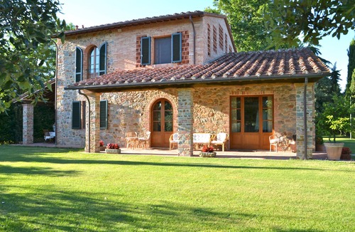Orentano House | Charming Stone Villa