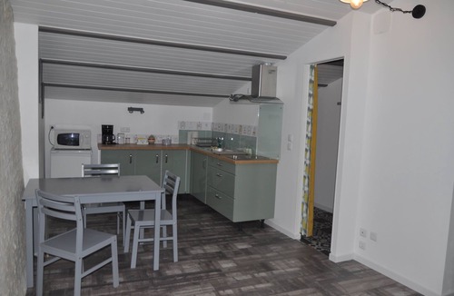 Dompierre-sur-Mer Apartment | Charming studio in a quiet location, ideal for visiting La Rochelle and the Marais Poitevin.