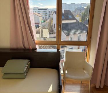 Rueil-Malmaison Apartment | Charming studio 10 minutes to La Défense