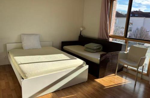 Rueil-Malmaison Apartment | Charming studio 10 minutes to La Défense