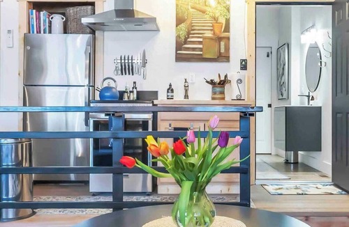 Bozeman Apartment | Charming Studio 10 min from airport dog friendly