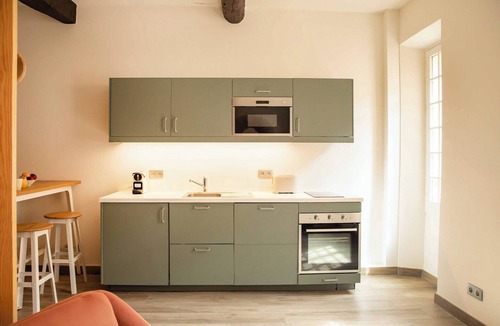 Old Town Apartment | Charming studio - 2P - heart of Saint-Tropez