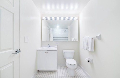 Downtown Jersey City Apartment | Charming Studio 20 Minutes to Midtown NYC